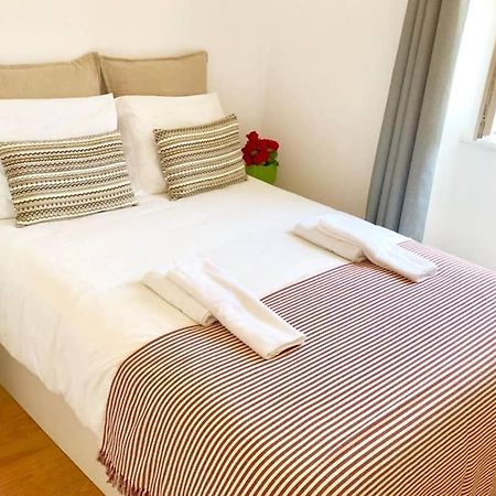 32 3 - Lisbon City Life Private Apartment, Bairro Alto エクステリア 写真