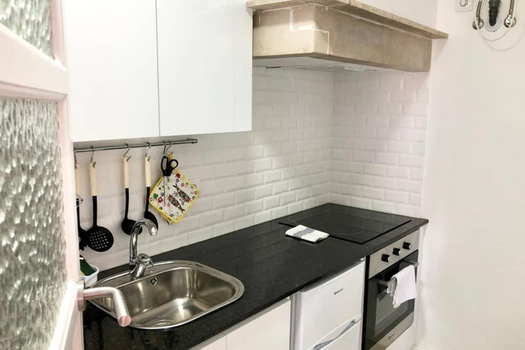 32 3 - Lisbon City Life Private Apartment, Bairro Alto エクステリア 写真