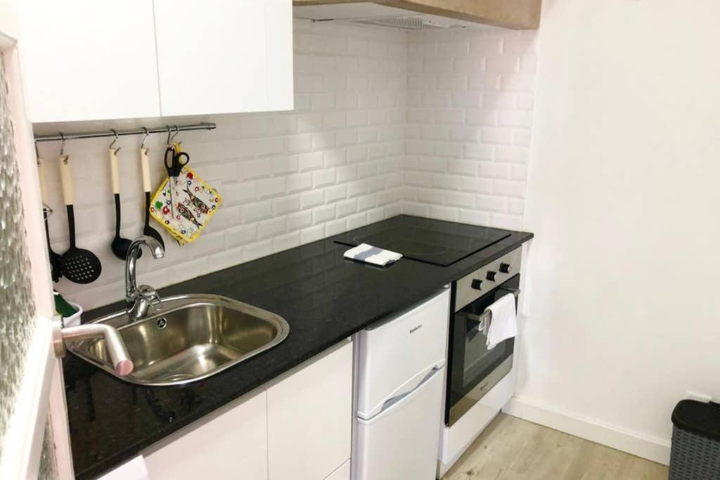 32 3 - Lisbon City Life Private Apartment, Bairro Alto エクステリア 写真