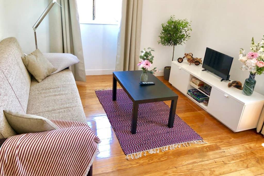 32 3 - Lisbon City Life Private Apartment, Bairro Alto エクステリア 写真