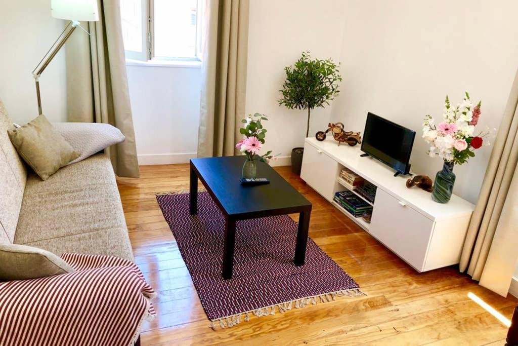 32 3 - Lisbon City Life Private Apartment, Bairro Alto エクステリア 写真