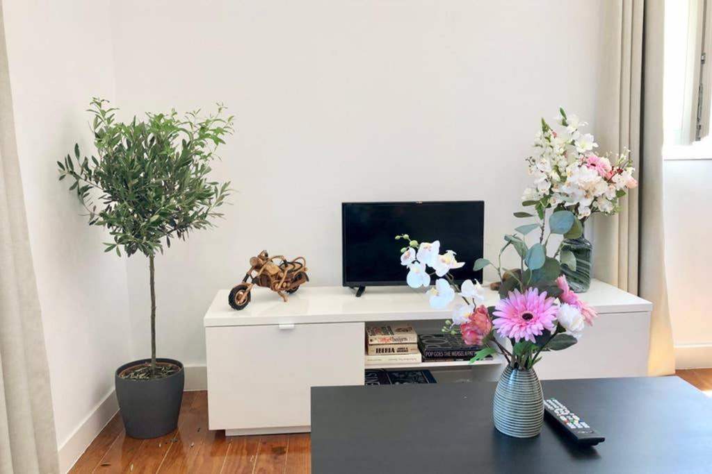 32 3 - Lisbon City Life Private Apartment, Bairro Alto エクステリア 写真