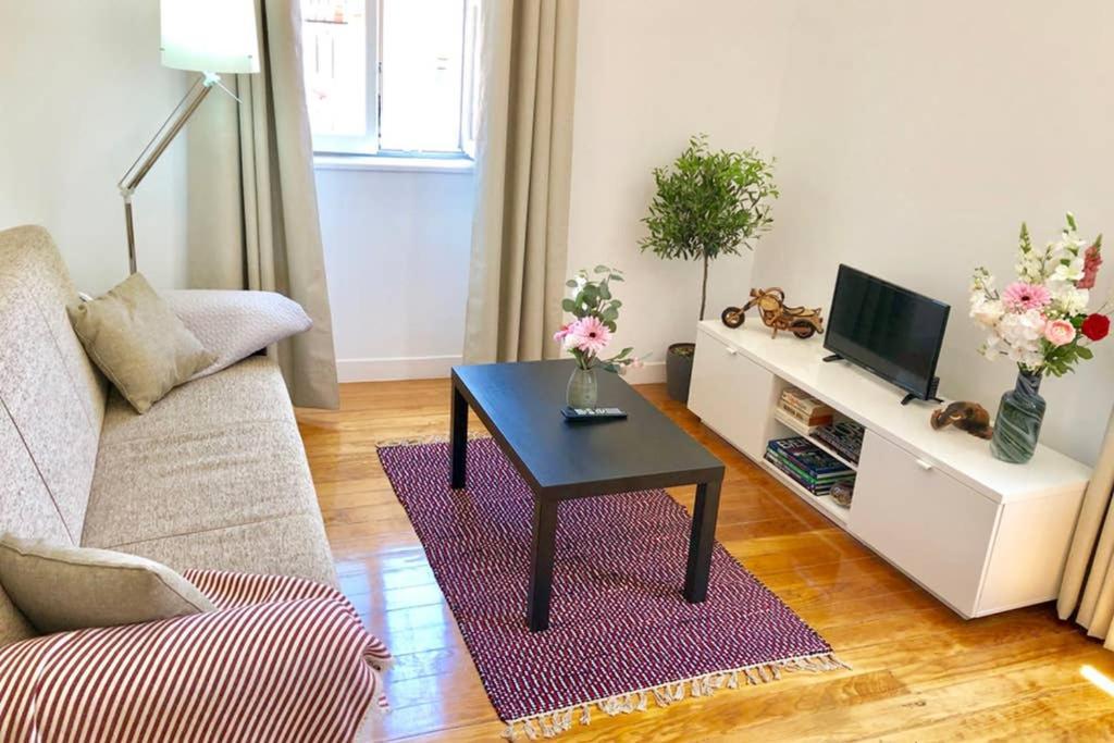 32 3 - Lisbon City Life Private Apartment, Bairro Alto エクステリア 写真
